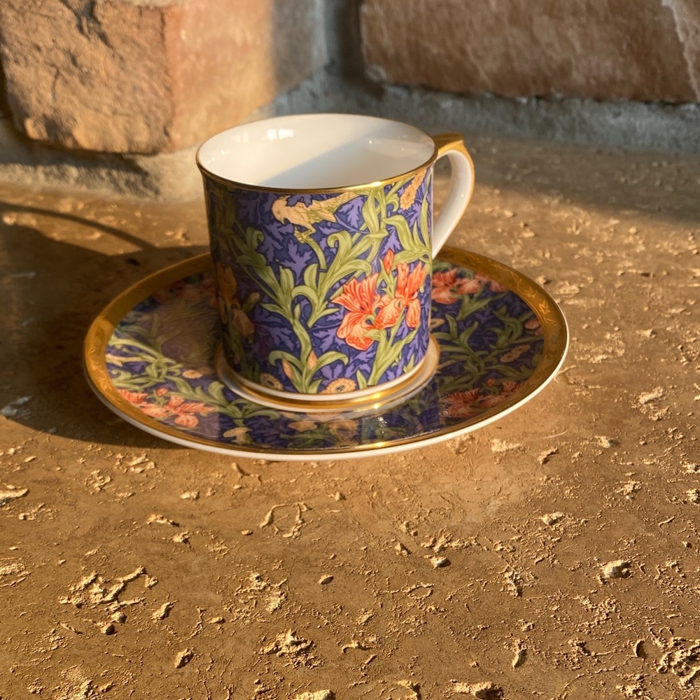 Victoria & Albert Museum Fine Bone China Cup & Saucer Nikko Company Japan 2100